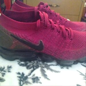 Women's nike vapor max shoes